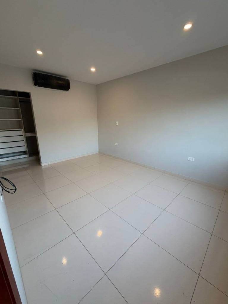 de duplex premium en Jardin de Oro Luque (a pasos del super Villa Sofia) — foto 3