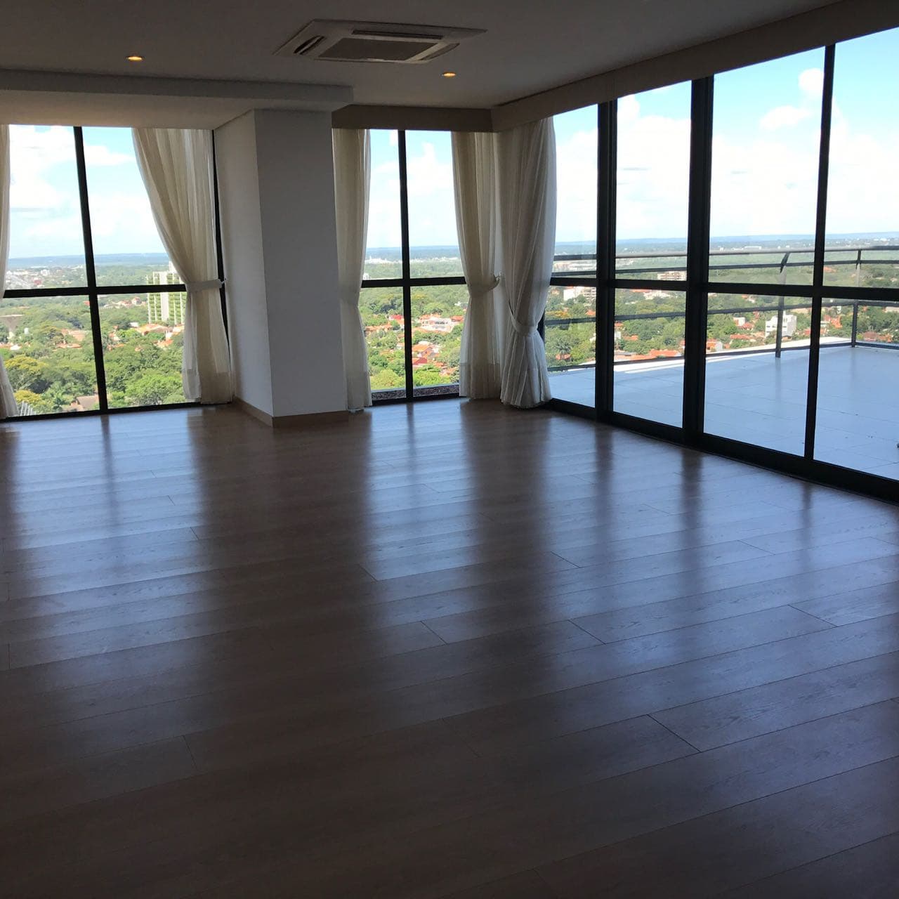 Penthouse moderno edificio torres mirador