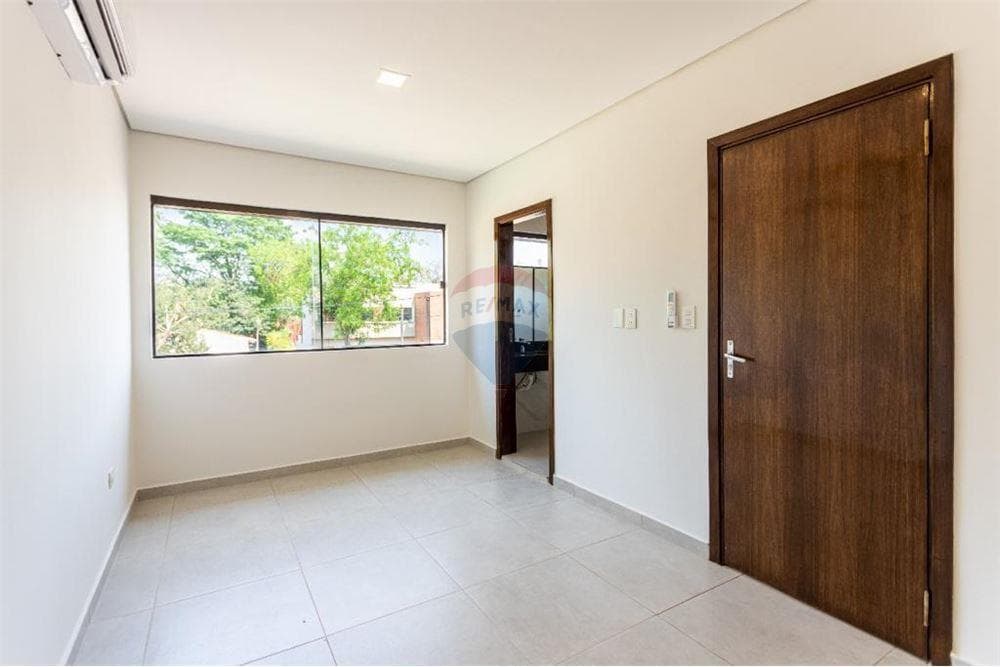 Duplex en loma merlo Luque, foto 5