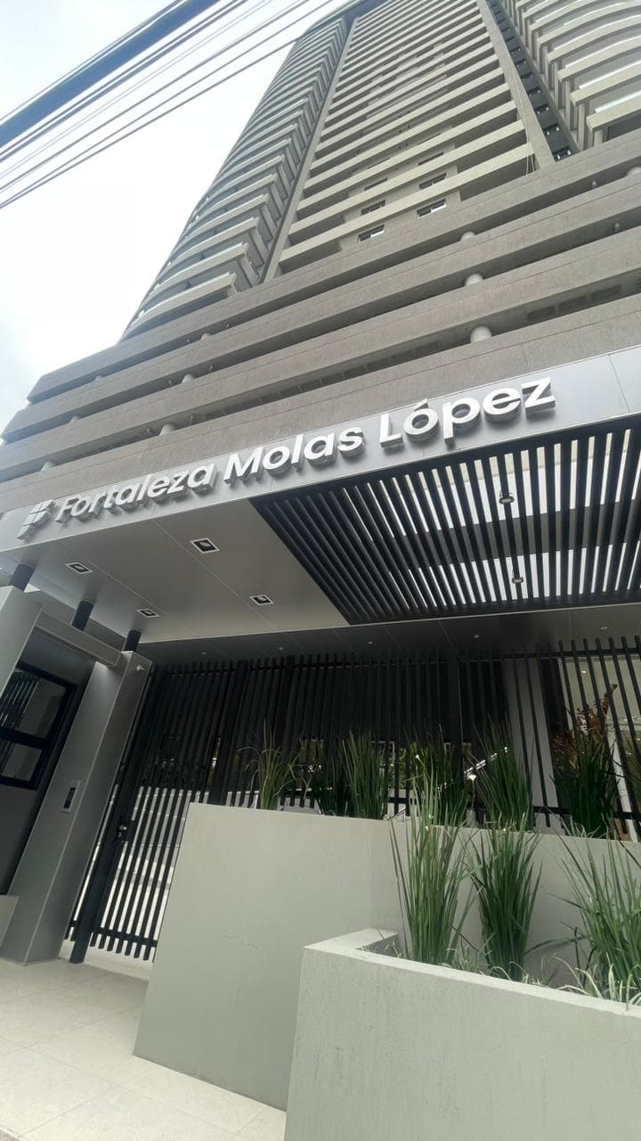 Departamento En Fortaleza Molas Lopez, foto 1