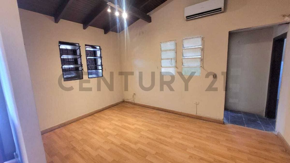 de Casa en Luque, Central, foto 4