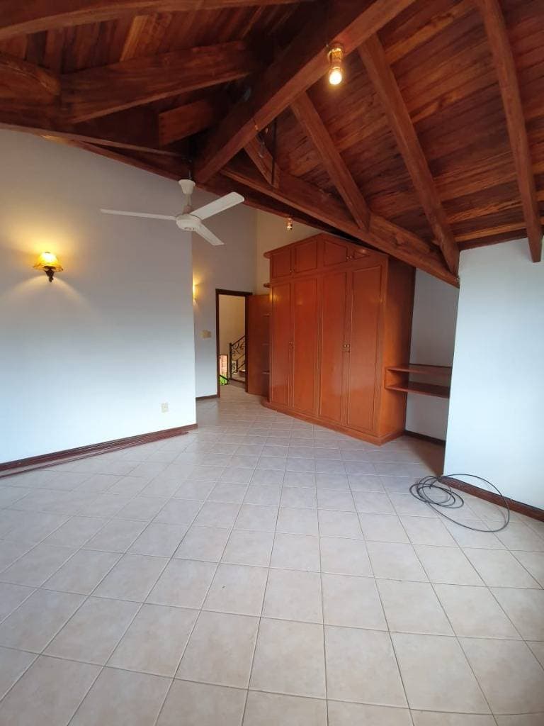 En alquiler hermosa casa en bo mcal. Estigarribia, foto 2
