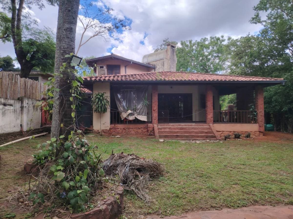 Casa en lambare zona yacht, foto 1