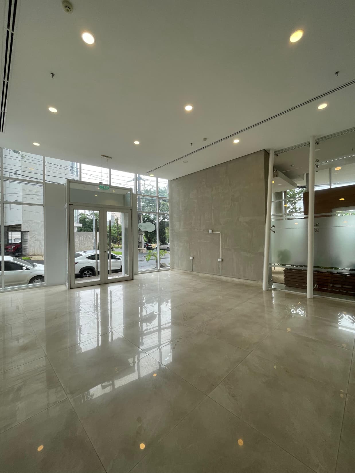 Avda santa teresa, en alquiler oficina corporativa de 114 m2