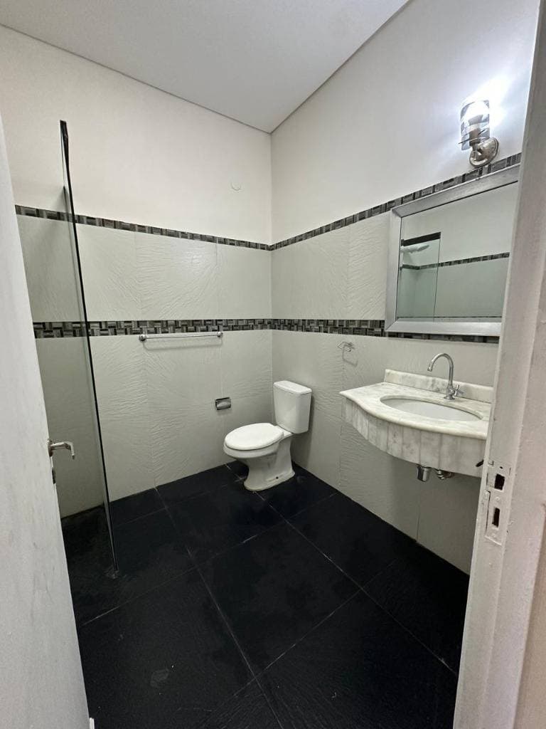 Casa barrio mburucuya ubicacion privilegiada, foto 5