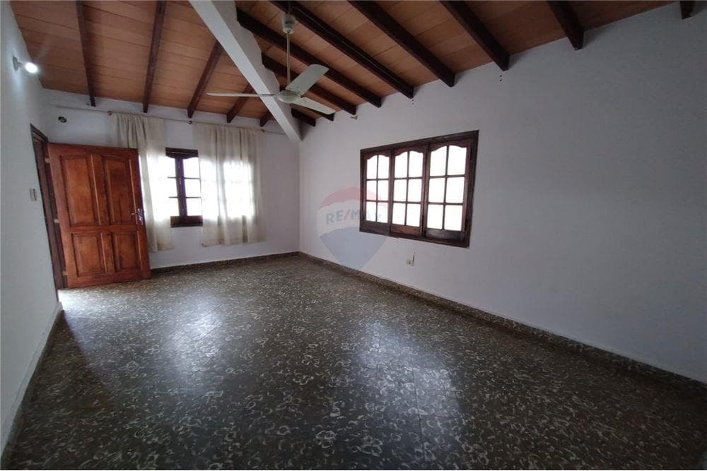 Casa - Venta - Paraguay Central Lambaré, invierte en tu futuro hogar! — foto 2