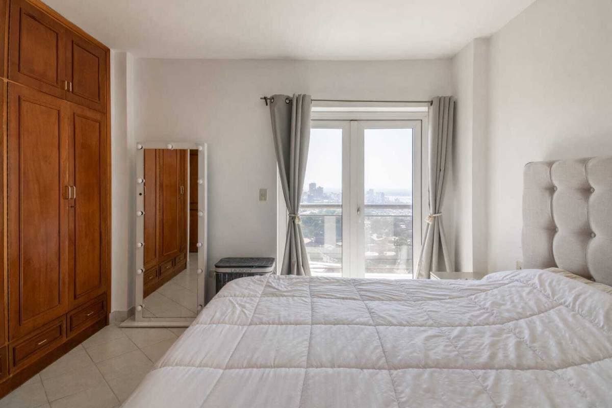Departamento 2 dormitorios con vista a la bahía en Edificio Karimi - San Roque, foto 4