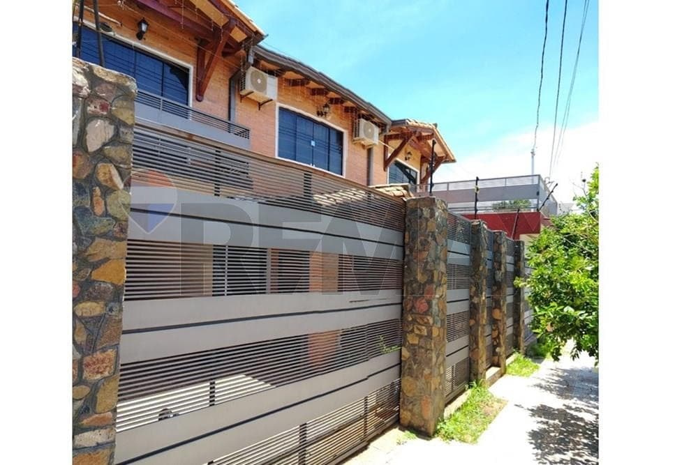 Casa - Venta - Villa Elisa, Paraguay