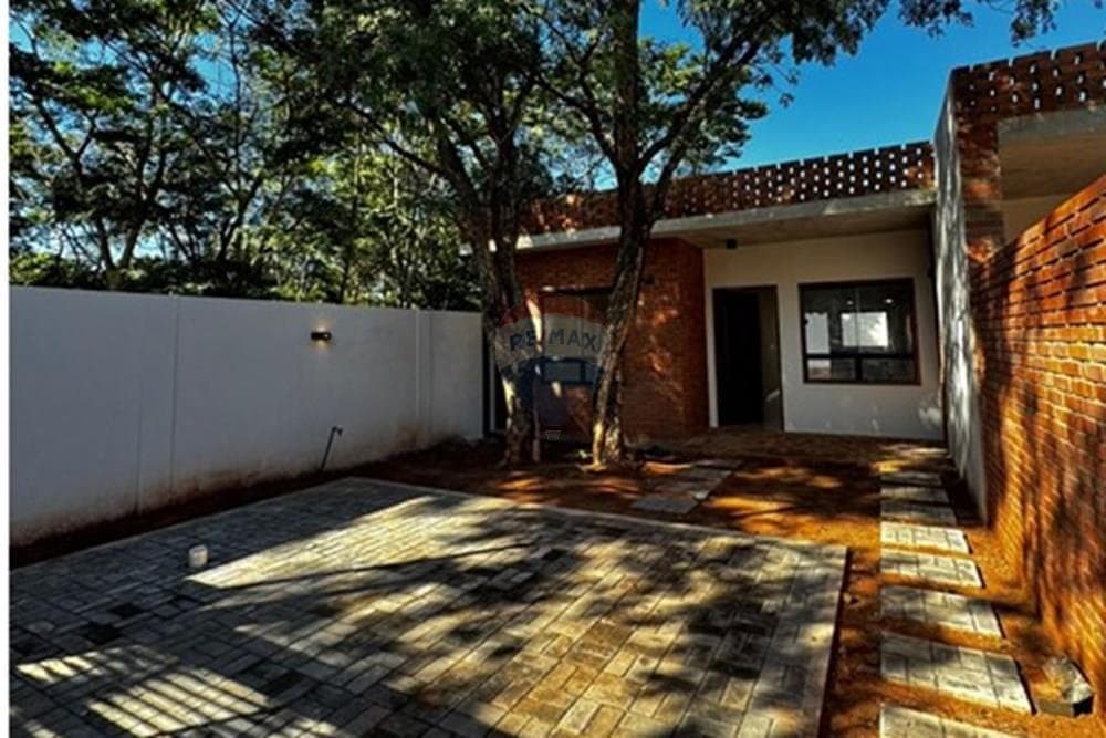 Chalet - Venta - Ñemby, Paraguay, foto 5