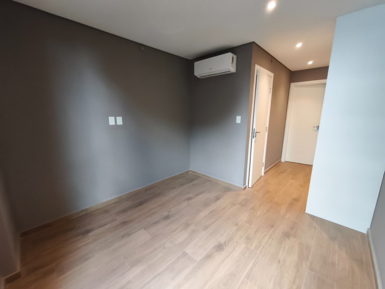 Departamento de 2 dormitorios en Asunción, Villa Morra, foto 2
