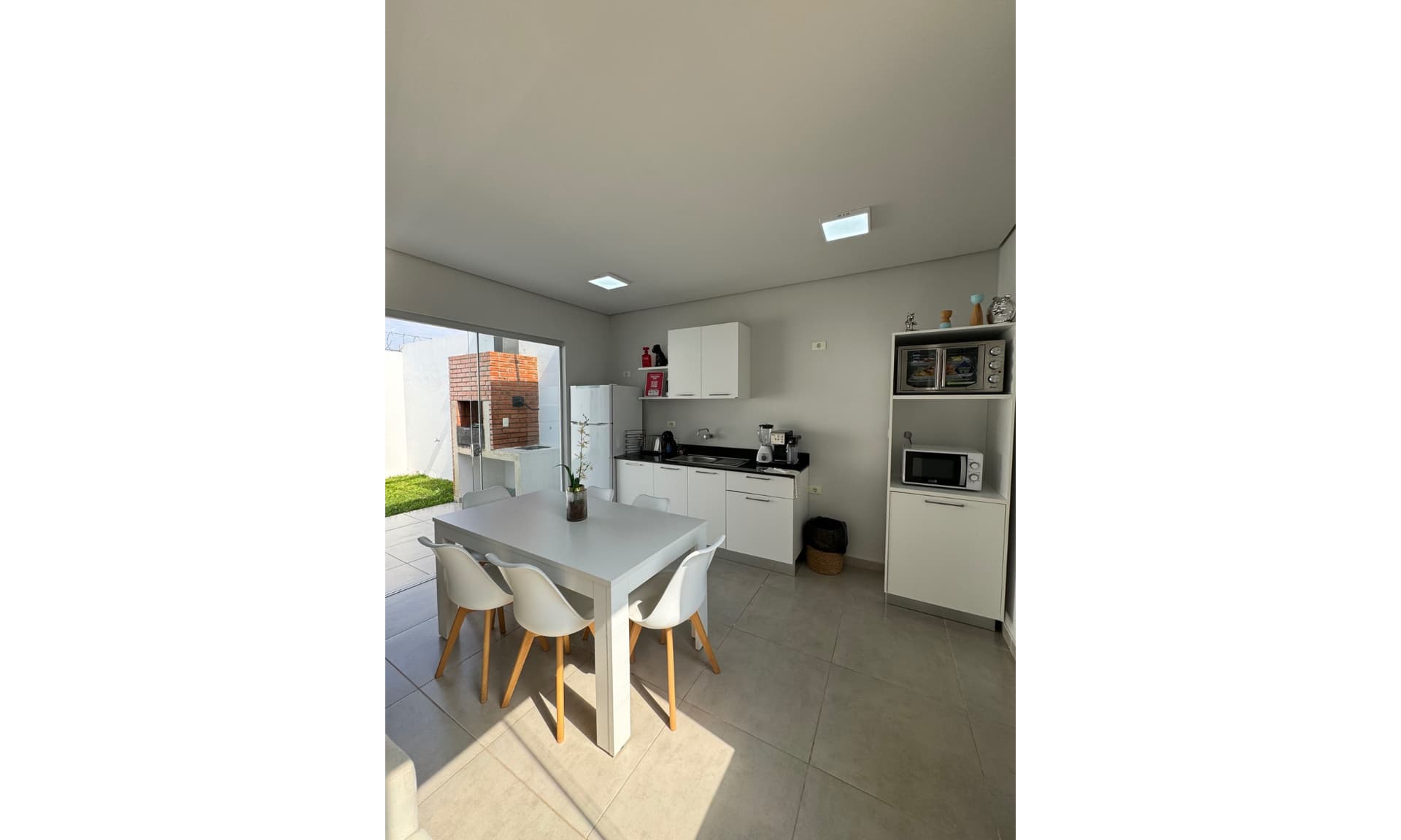Casa De 3 Dormitorios En Venta, Luque Mora Cue, foto 2