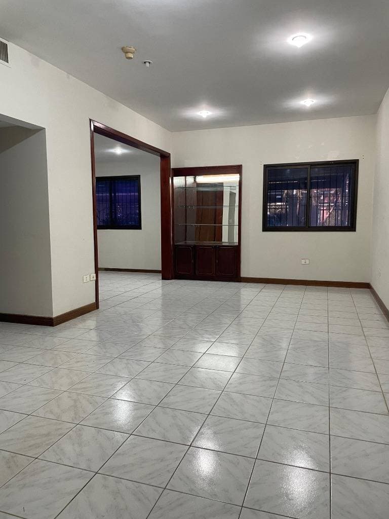 Dpto 3 dormitorios edificio jardin barrio Herrera - id 32095, foto 3