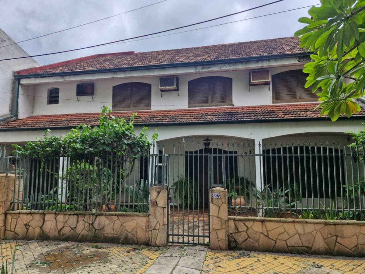 Casa a refaccionar o demoler en Villa Morra, foto 3
