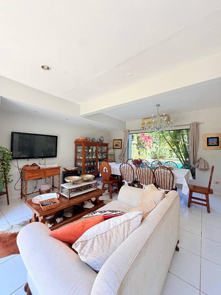 Amplia propiedad en Venta, foto 2