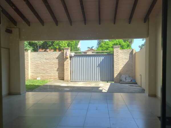 Casa en venta en Lambaré, foto 4