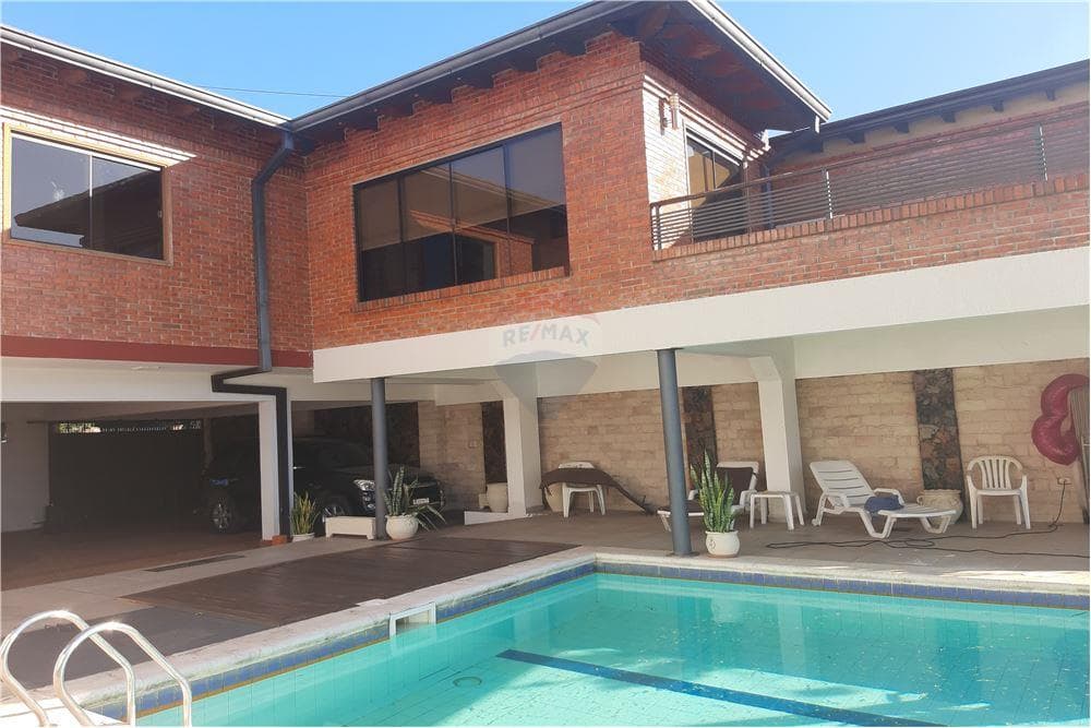 Lujosa casa en Fernando de la Mora zona nort, foto 3