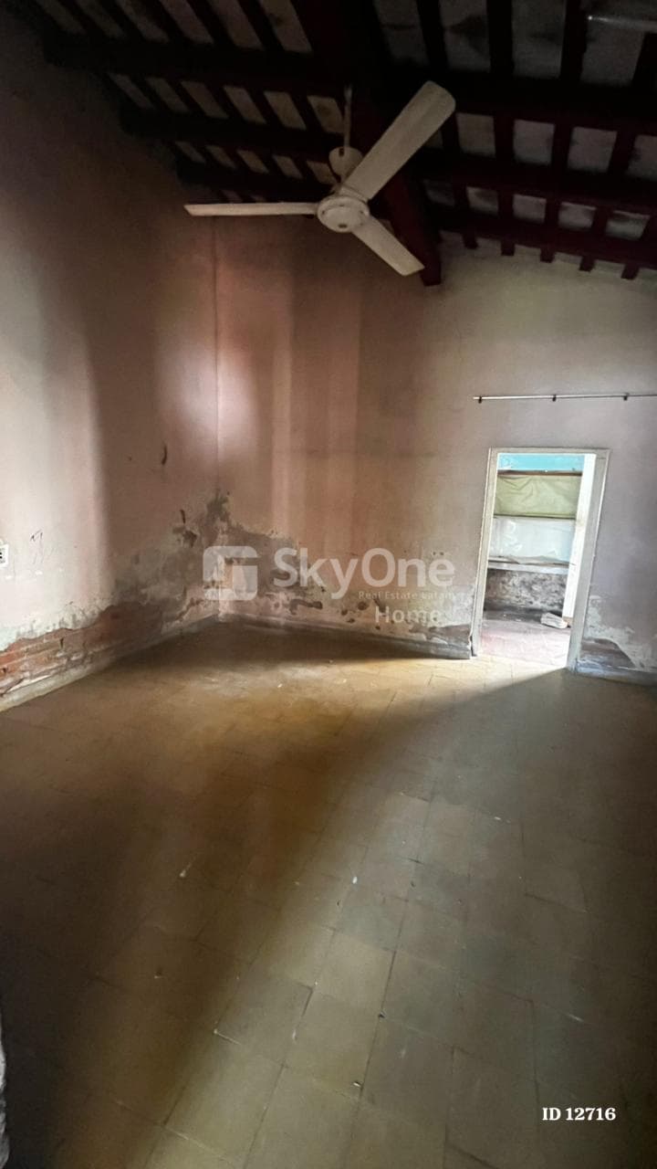 De terreno con casa a demoler, foto 5