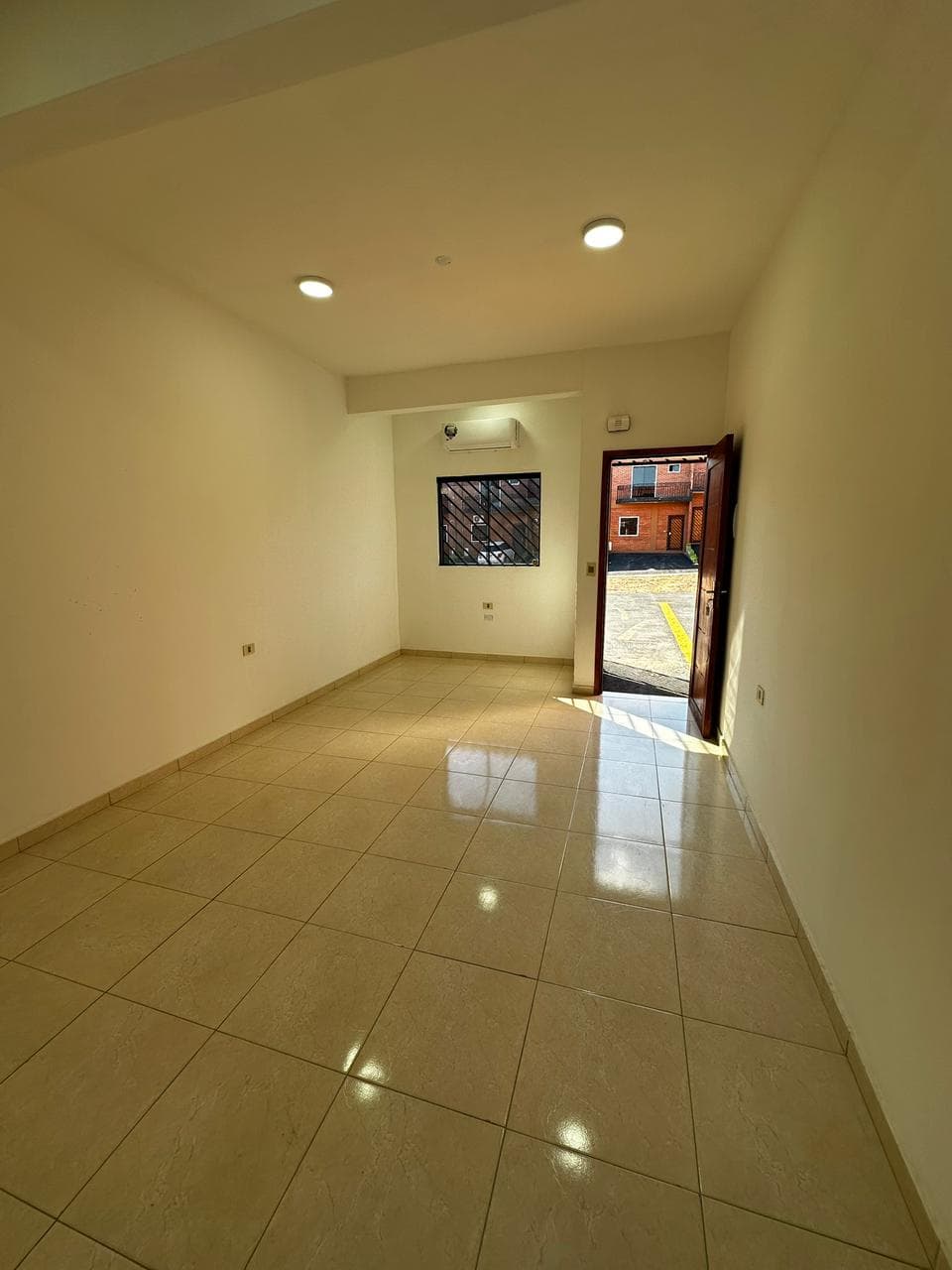 Hermoso Dúplex A Estrenar En Condominio Mediterráneo, Ñemby, foto 4