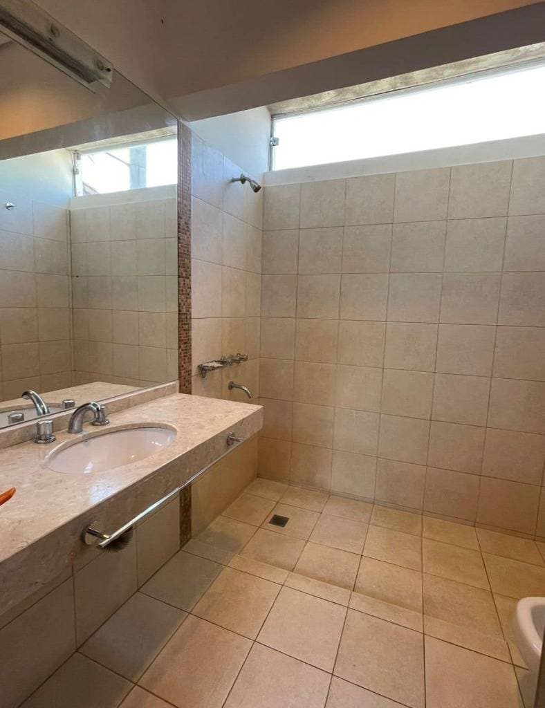 Hermoso Triplex-santisima Trinidad — foto principal