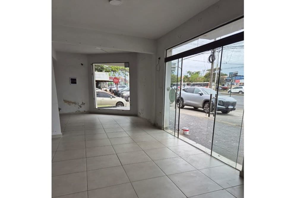Local Comercial - Alquiler - Loma Pytá, Paraguay, foto 3