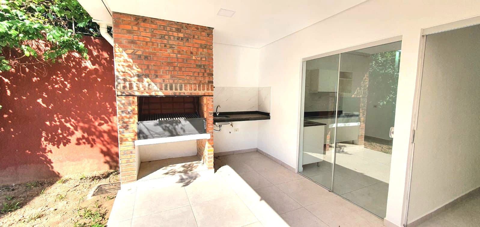 En venta Chalet a estrenar Lambaré Barrio Mbachio II, foto 3