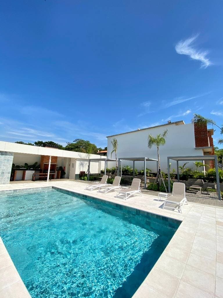 Departamento en condominio cerrado en Luque - loma merlo, foto 3
