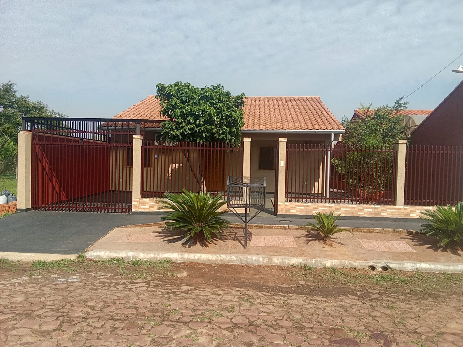 Casa en barrio cerrado ytororo
