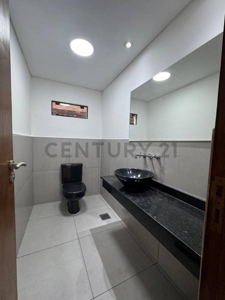 CASA EN VENTA Fernando de la Mora, foto 5