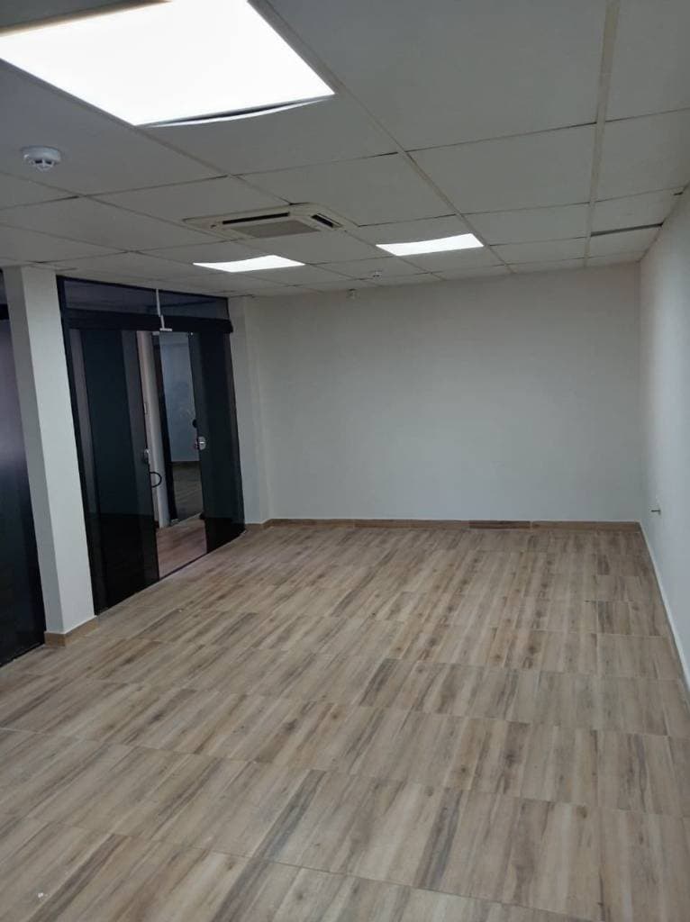 Oficinas en alquiler en Recoleta Asuncion, foto 2