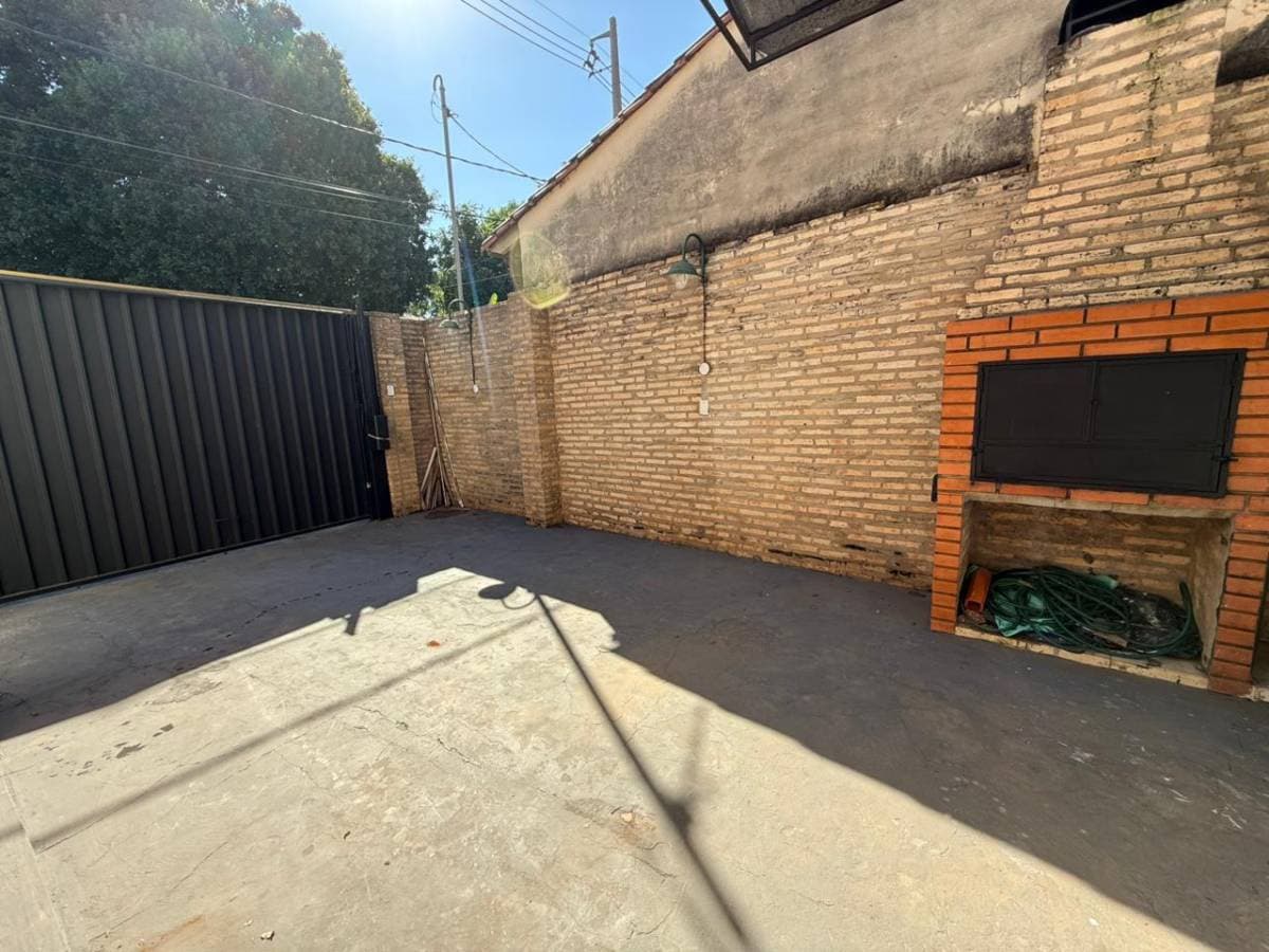 Dúplex de 3 Dormitorios en Alquiler - Tercer Barrio, Luque — foto 4