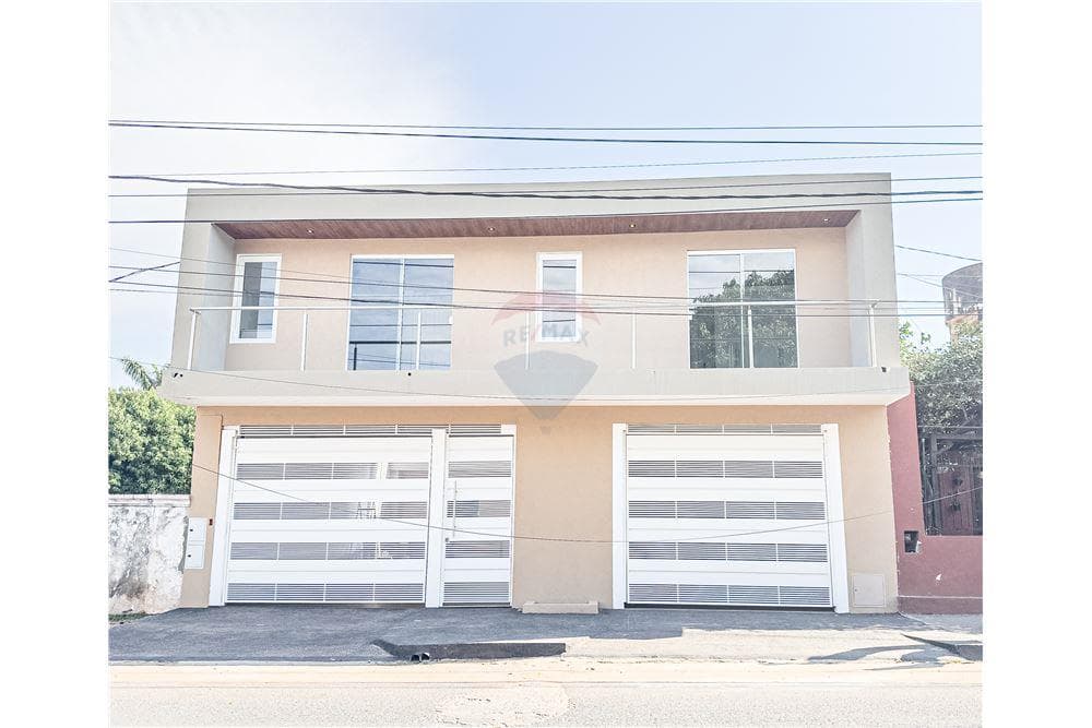 En venta amplia casa con piscina en Villa Elisa, foto 1