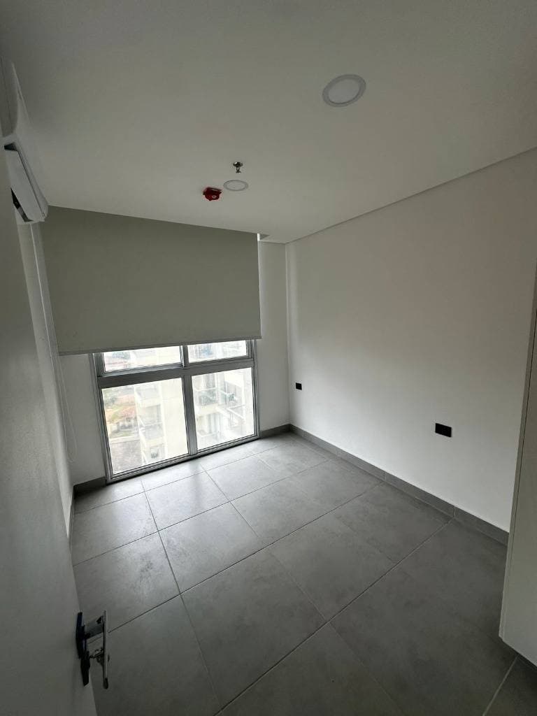 En Alquiler Departamento a estrenar en Ycua sati - Zona paseo la galeria, foto 5