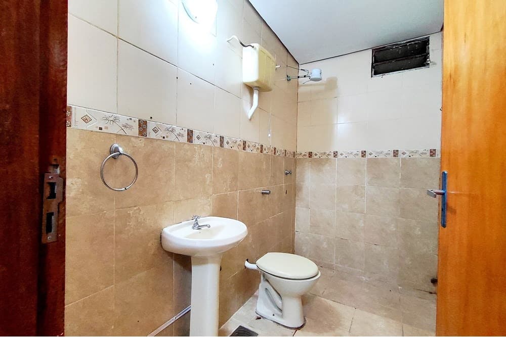 Terreno en esquina en barrio residencial, foto 5