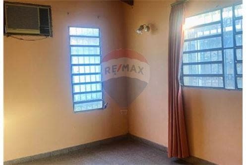 Casa en laurelty Luque, foto 4