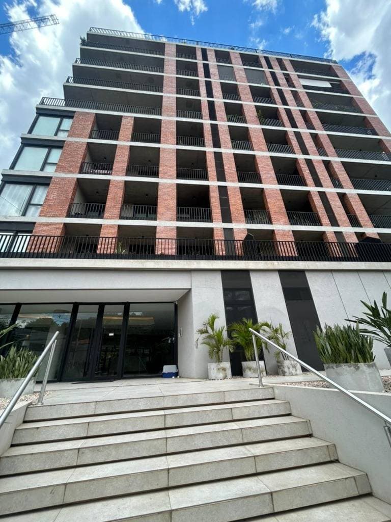 En Venta Departamento de 2 dormitorios amoblado en Ycua Sati, foto 2