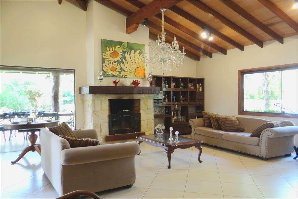 Residencia amplia en quinta brusquetti mra, foto 4