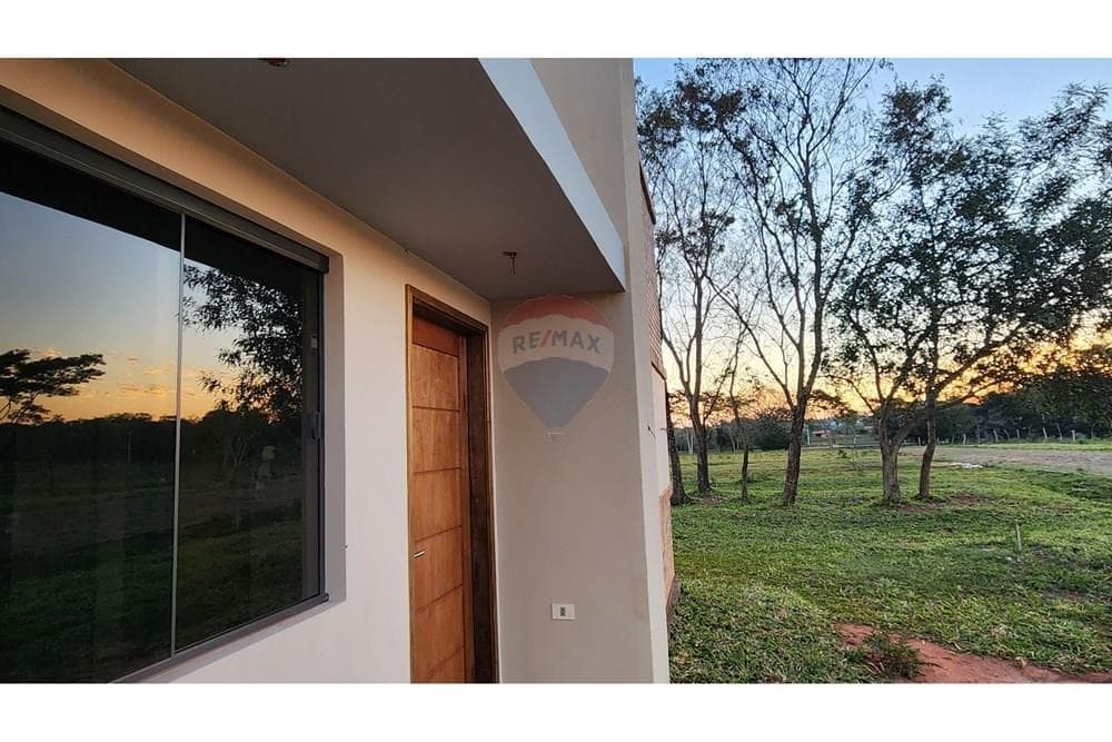 En venta – Casa en Barrio Karaguatayty, Itá, foto 2