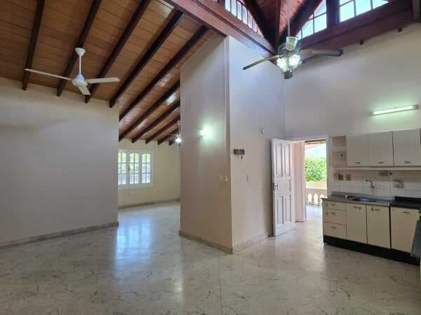 amplia casa de 3 habitaciones en lambare, foto 4