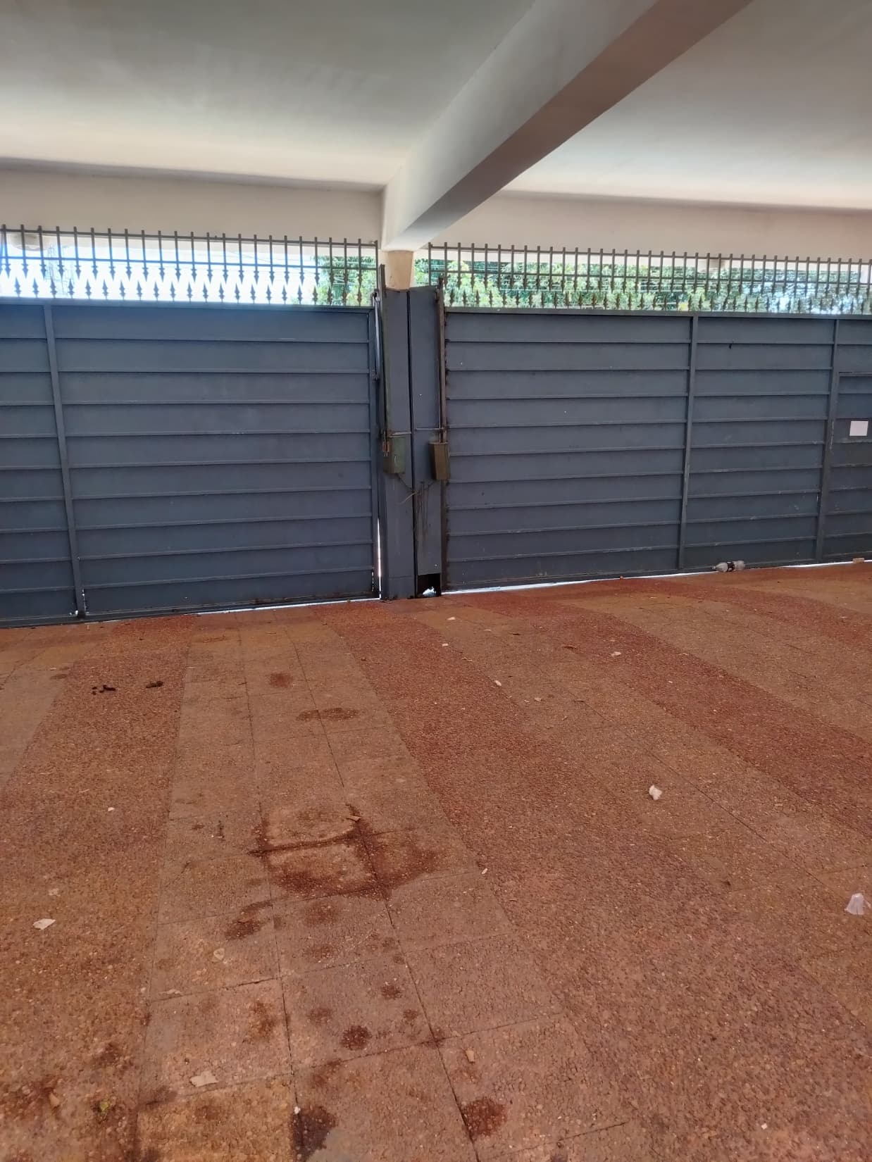 *vendo amplia casa con piscina en Lambaré barrio san rafael*, foto 4