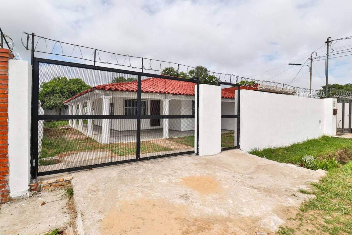 casa de dos dormitorios en Mariano Roque Alonso, Barrio San Luís, foto 1