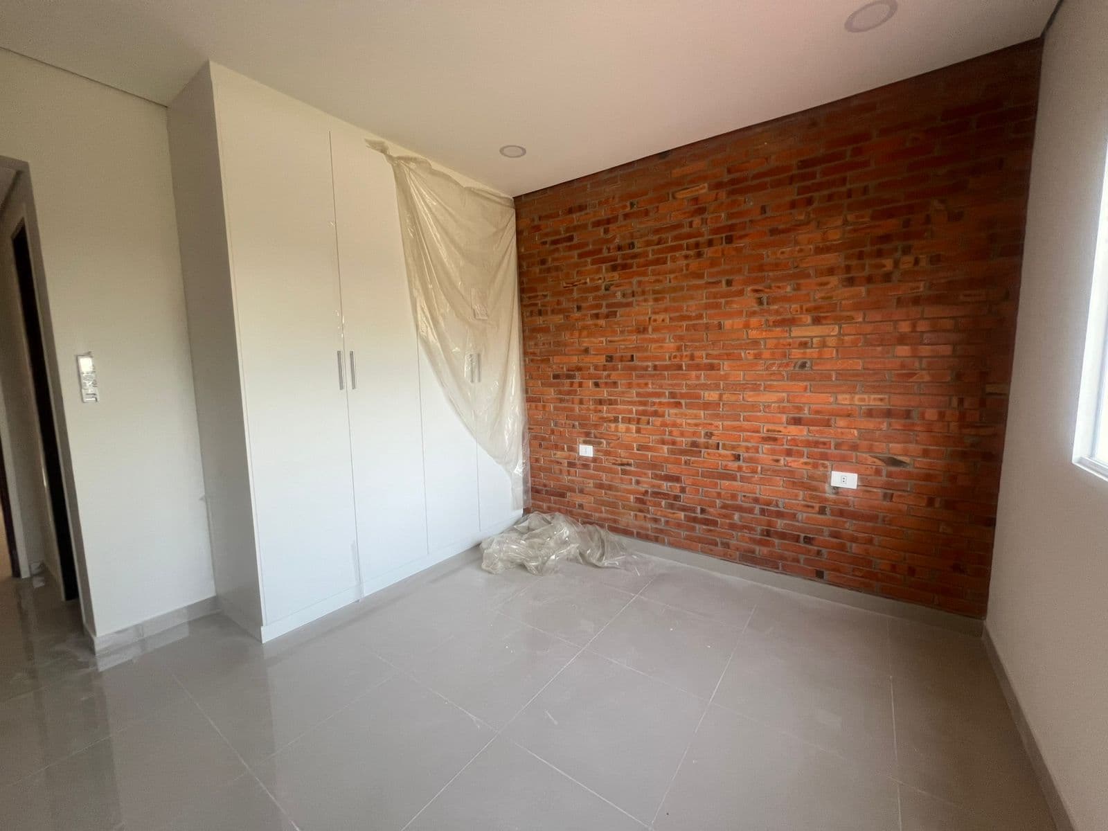 Hermosa y Moderna Casa Pareada a Estrenar de 3 Habit en Suite — foto 5