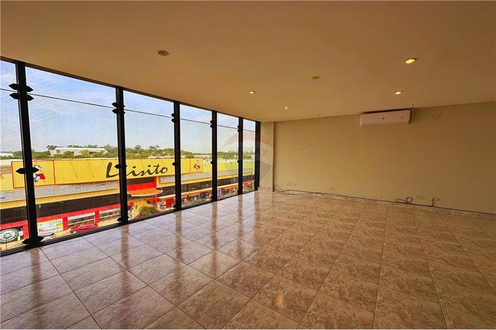 Oficina de 48m2 en Asunción Barrio Los Laureles