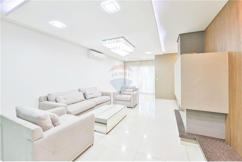 Imponente residencia de 4 dormitorios en suite — foto 4