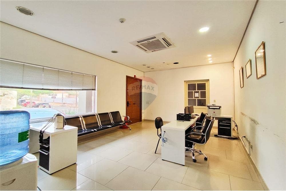 Amplia residencia para oficina sobre gral. Santos!, foto 4