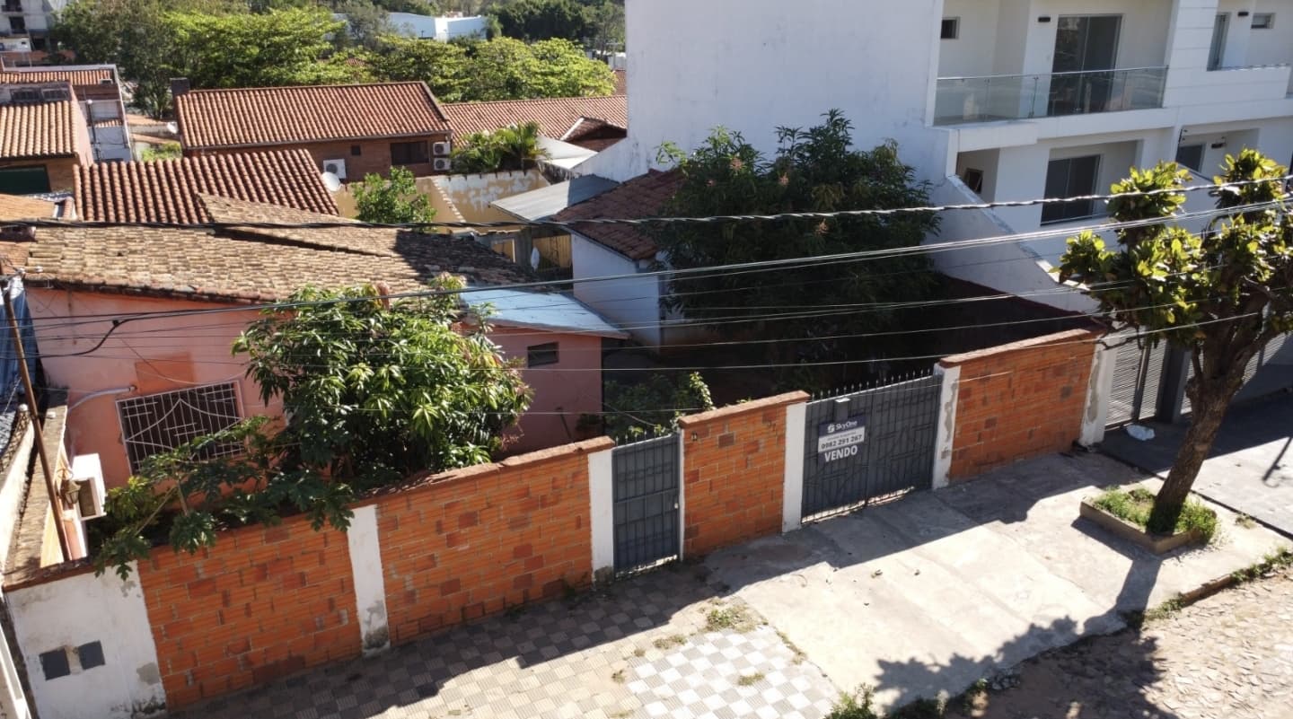 *En venta terreno con amplio frente en Barrio Mburucuyá.*, foto 4