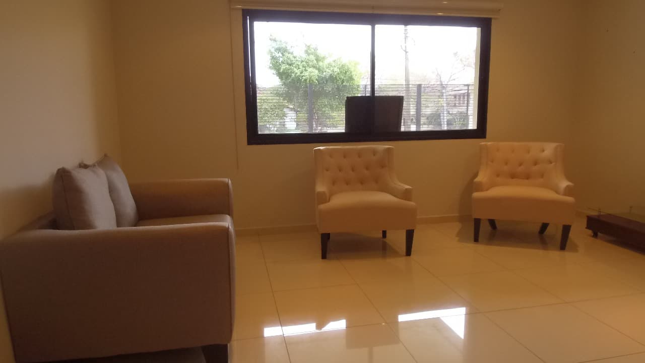 Alquilo departamento amoblado zona bcp / colegio americano