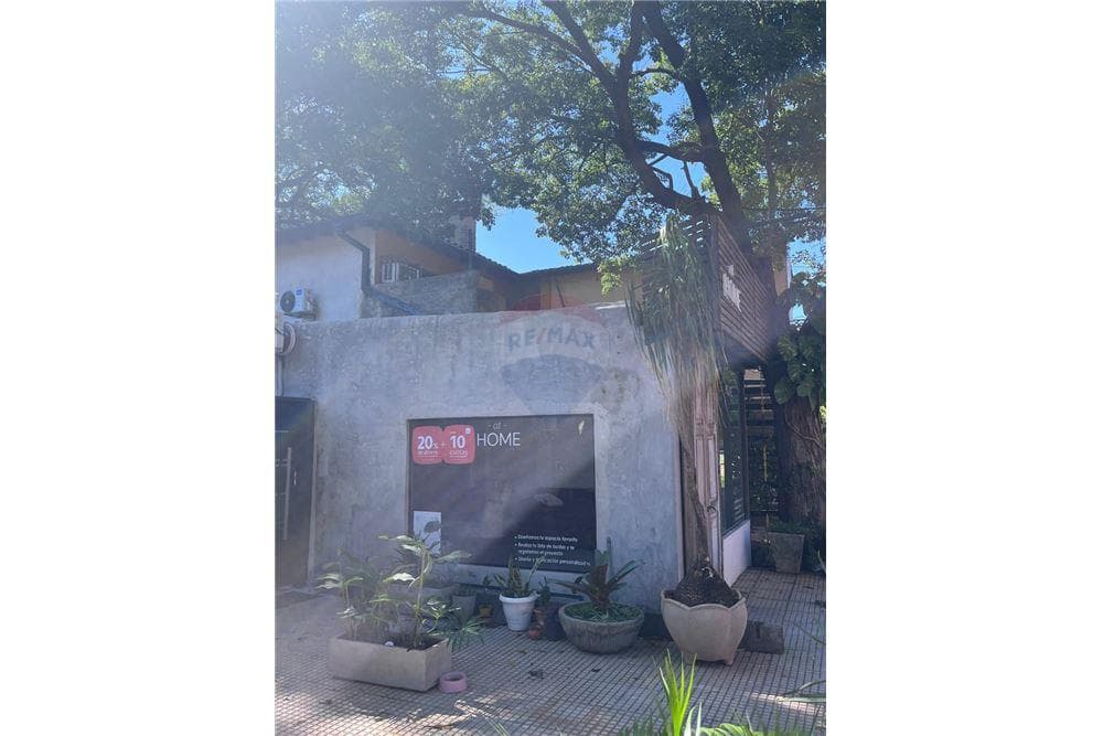 Local comercial en los laureles — foto 2