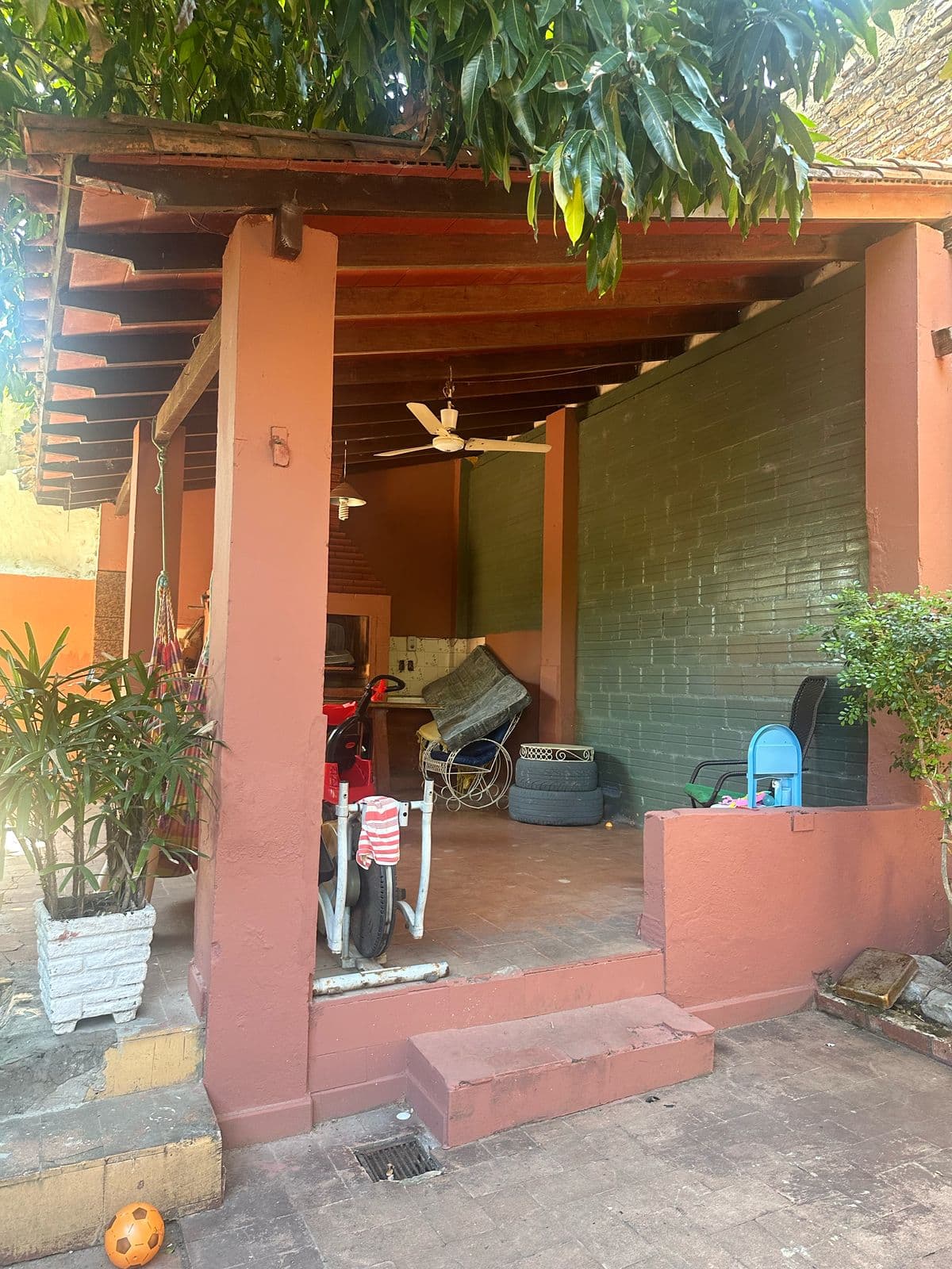 Casa a demoler o refaccionar en sajonia a precio de terreno, foto 3