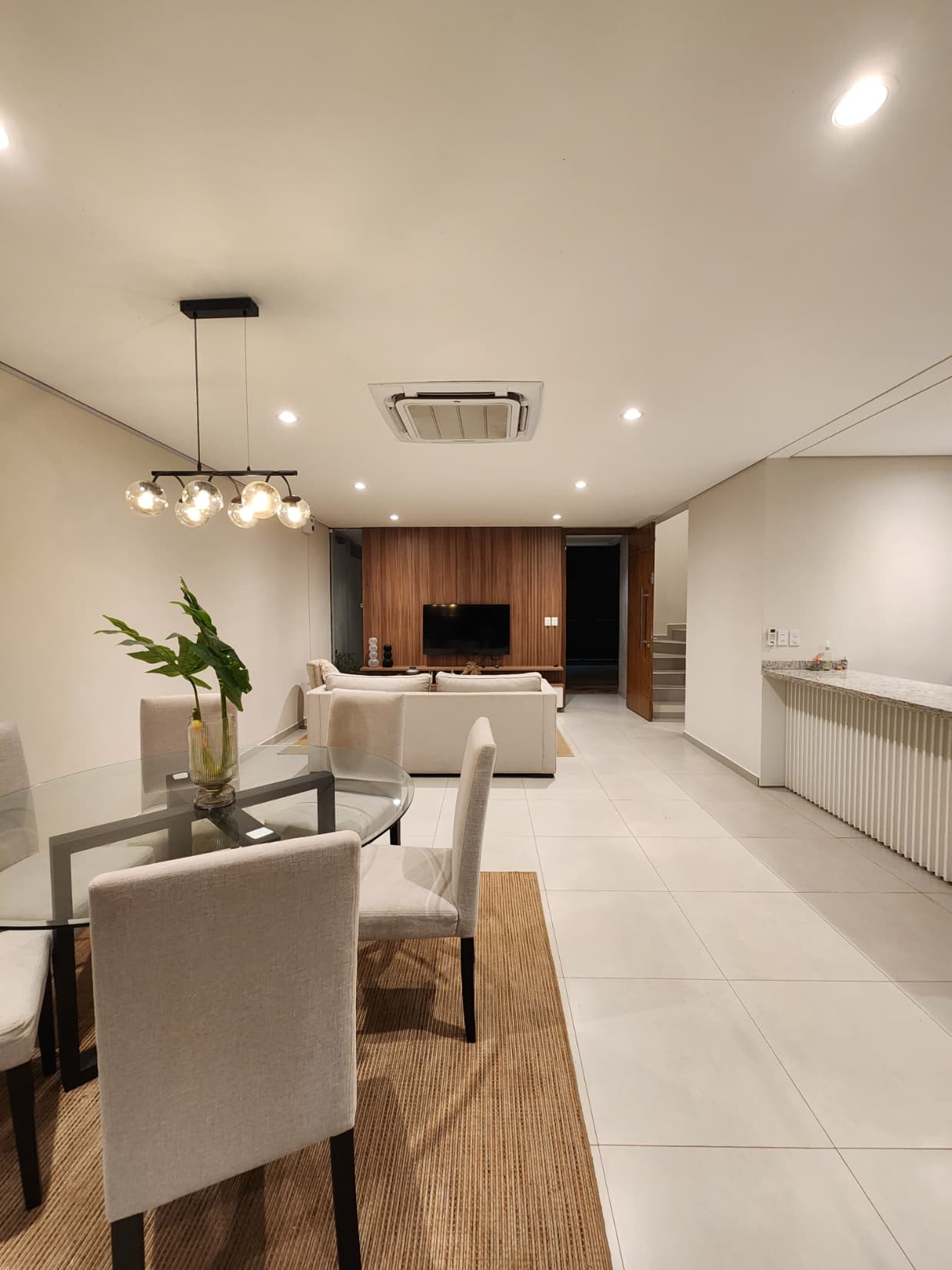 Alquilamos duplex amoblado zona conmebol — foto 2