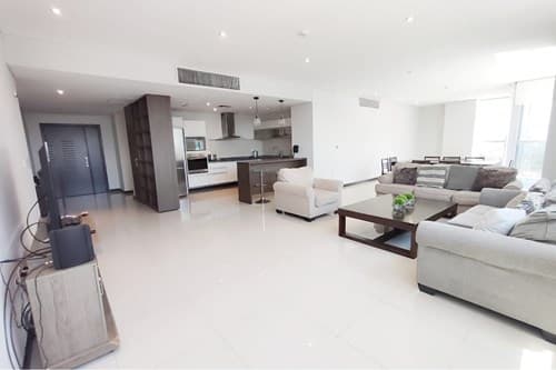 Exclusivo Departamento Amoblado 3 Suites en Alquiler – Villa Morra |2 Cocheras — foto 1